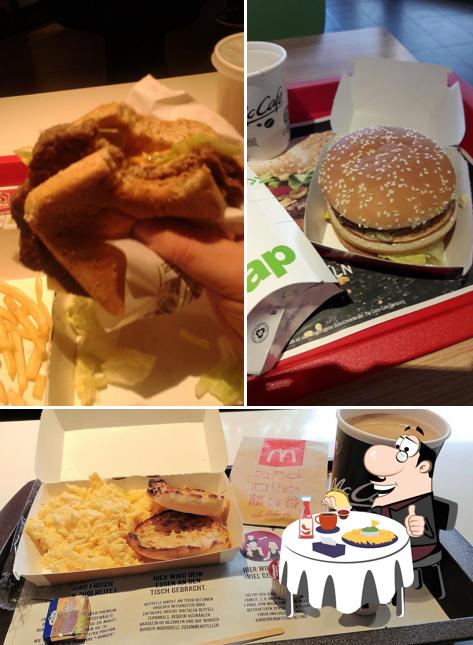 Tómate una hamburguesa en McDonald's Restaurant