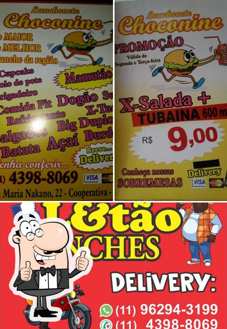 Look at the picture of Letão lanches