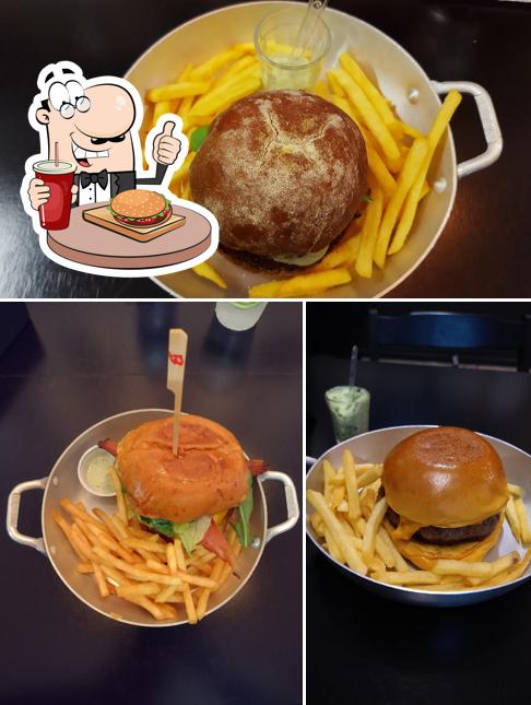 Ed's Burger provê uma infinidade de opções para os amantes dos hambúrgueres