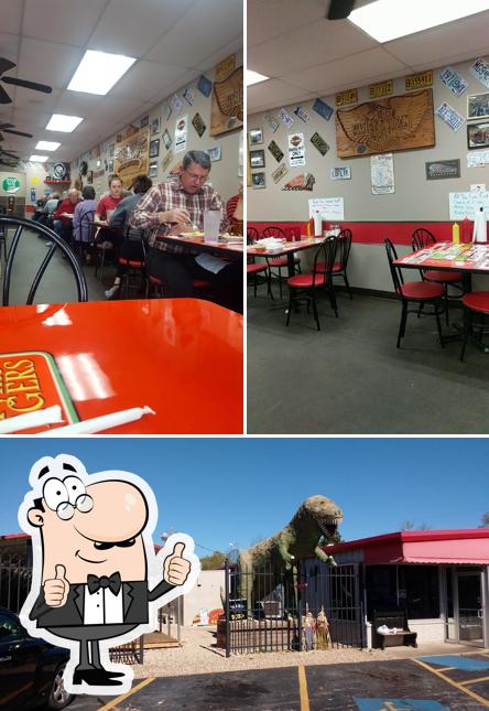 Aquí tienes una imagen de Sam's Olde Tyme Hamburgers & Barbecue