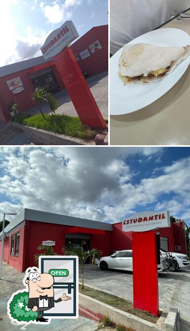 A imagem do Lanchonete Estudantil’s exterior e comida