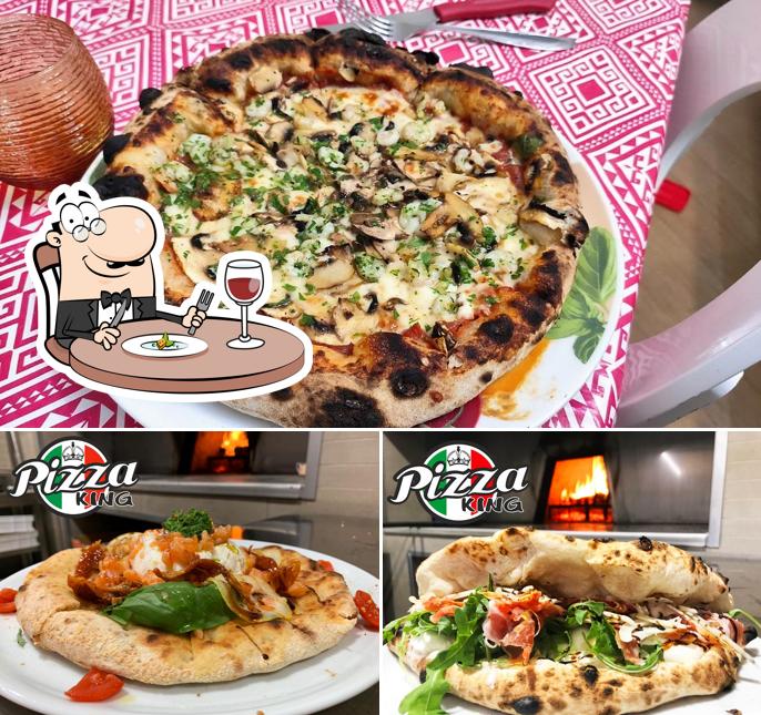 Еда в "Pizza King Marsala"
