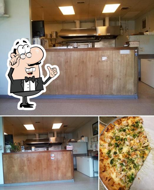 Ronnie Apizza is distinguished by interior and pizza