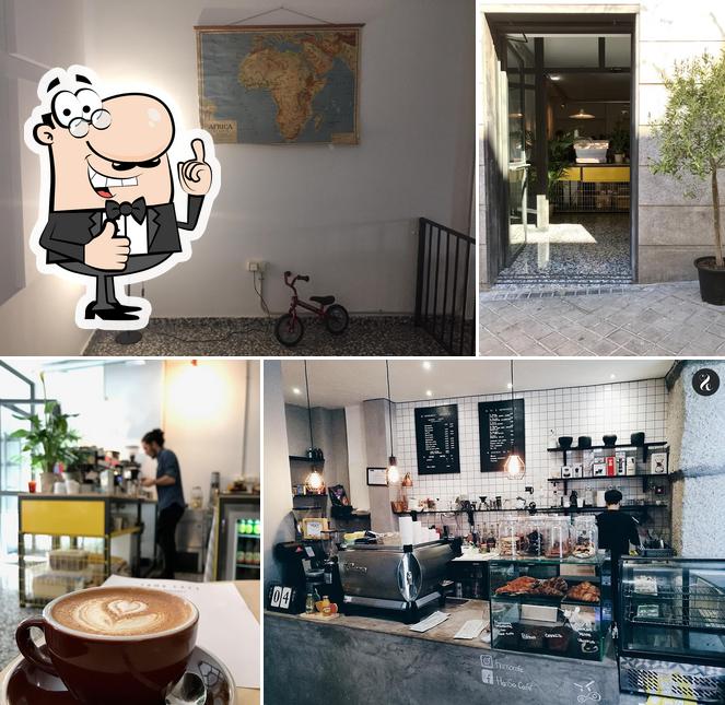 Здесь можно посмотреть снимок кафе "Toma Café Olavide"