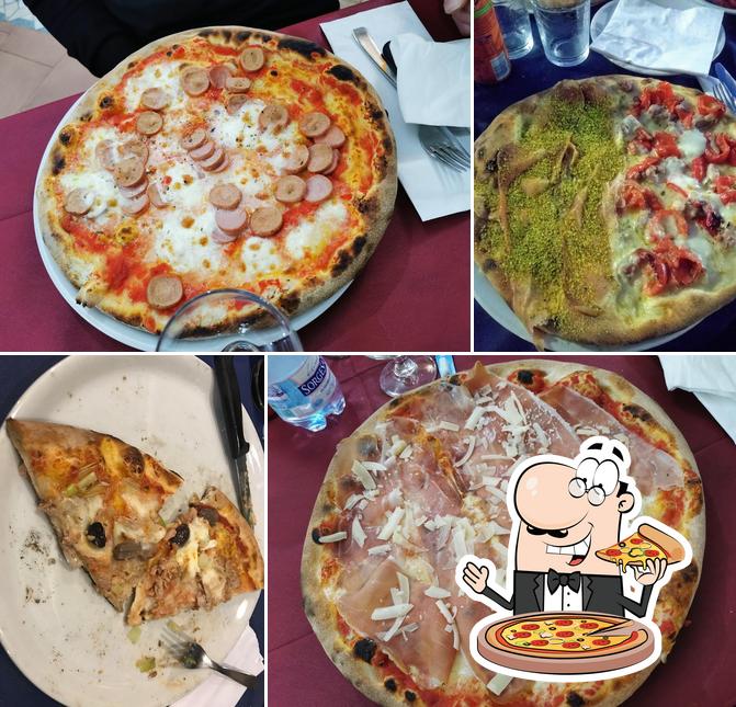 Prenditi una pizza a Pizzeria La Cuccagna