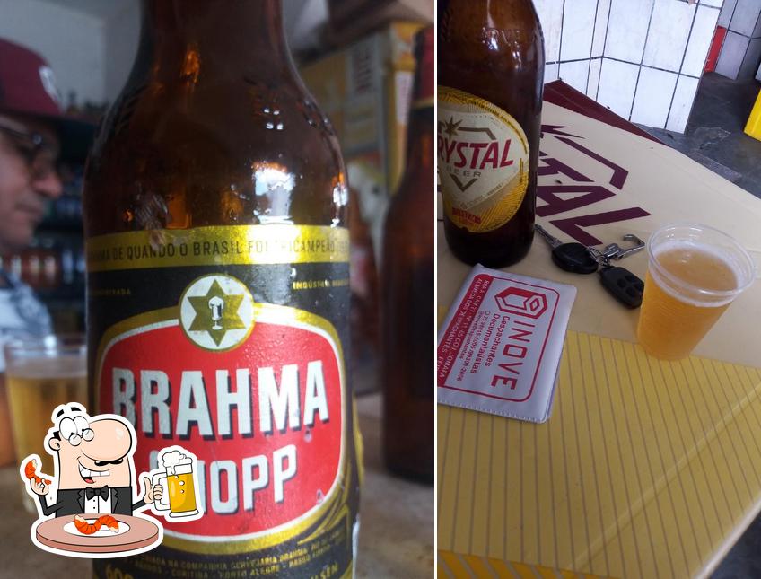 Você pode tomar um copo de cerveja leve ou escura