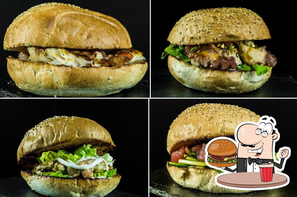 Ordina un hamburger a Marta - street food & beverage small restaurant Numana