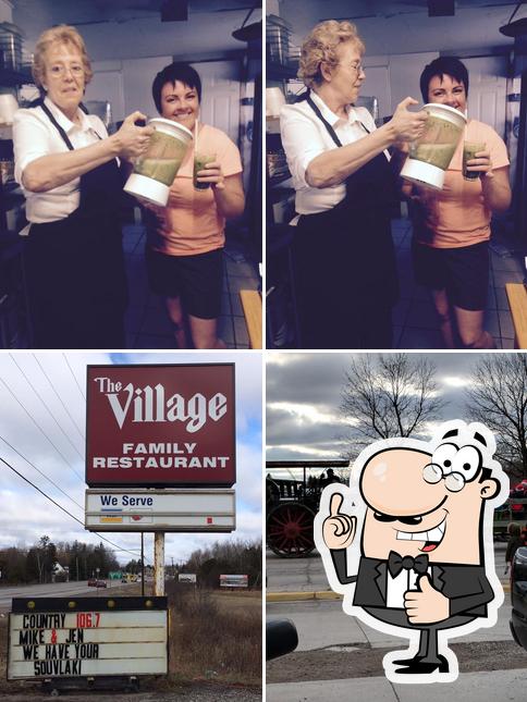 Voici une photo de The Village Family Restaurant