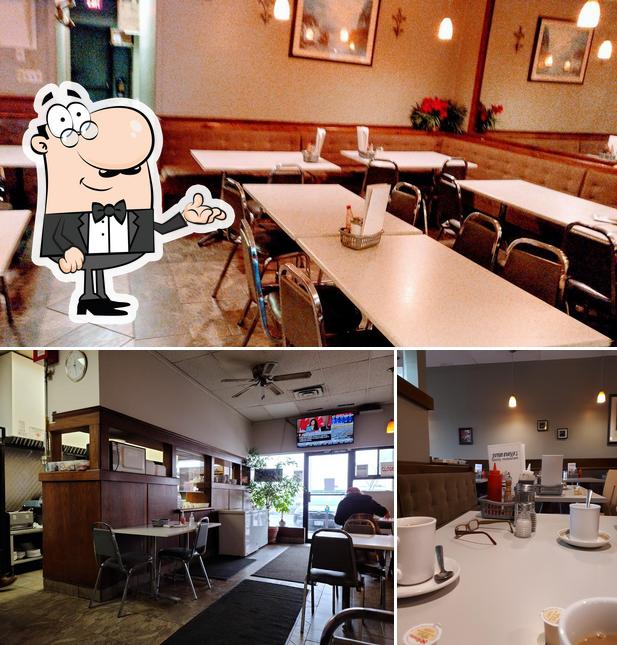 Installez-vous à l'une des tables de Jumbo Burgers Restaurant