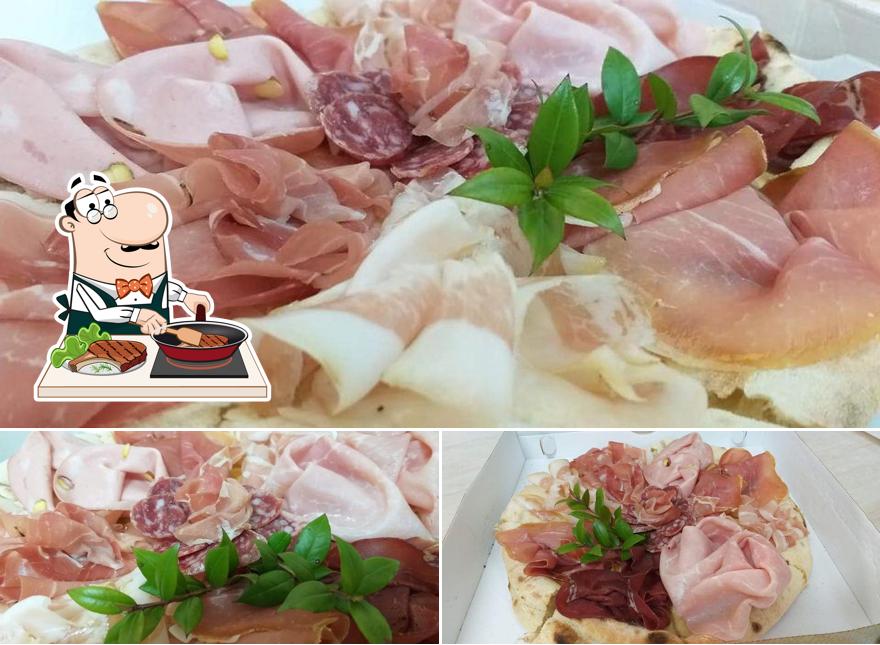 Piatti di carne vengono proposti a Pizzeria Il Molo