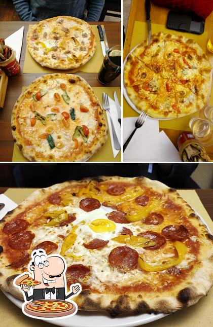 Scegli una pizza a Pub La Cage aux Folles