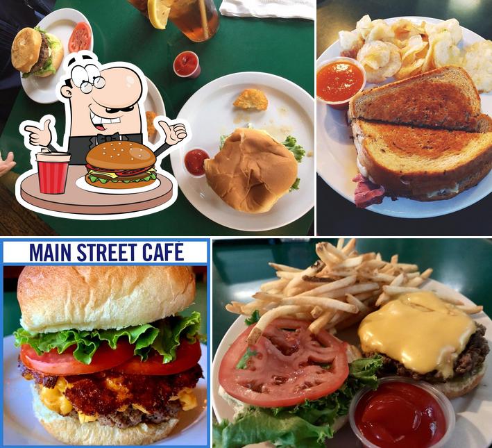 Tómate una hamburguesa en Main Street Cafe
