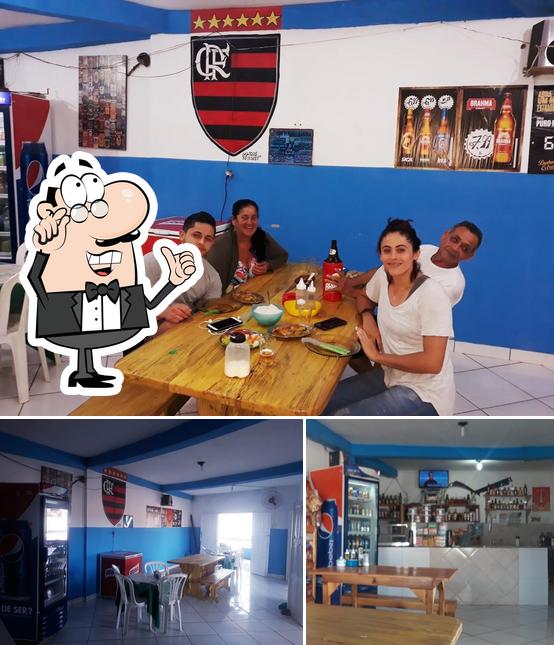 Veja imagens do interior do Bar E Restaurante Sombra Da Tarde