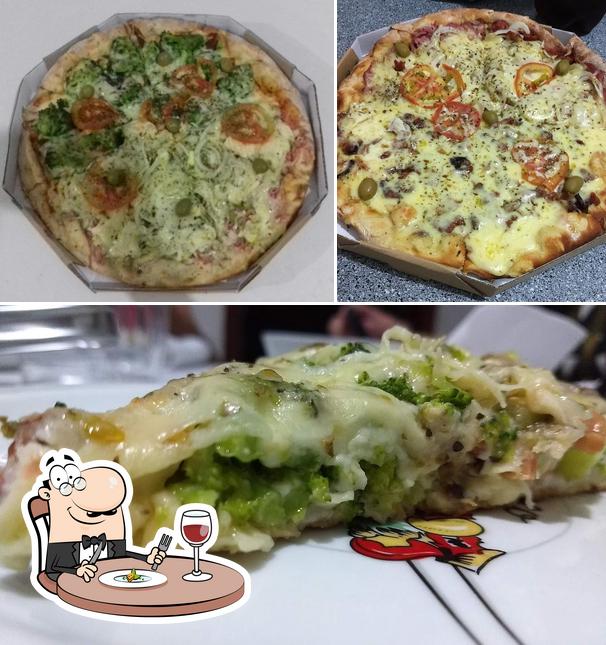 Comida em Pizzaria bom Gosto