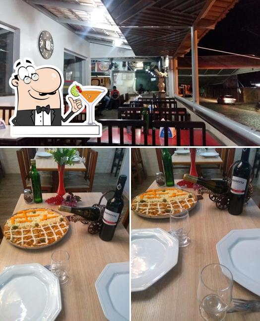 A Khaza da Pizza se destaca pelo bebida e interior