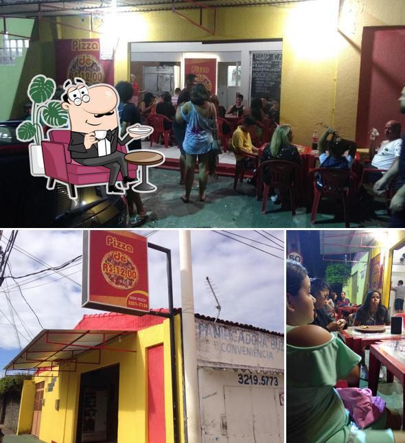 O interior do Pizza do Zé