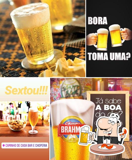 Peça um copo de cerveja leve ou escura