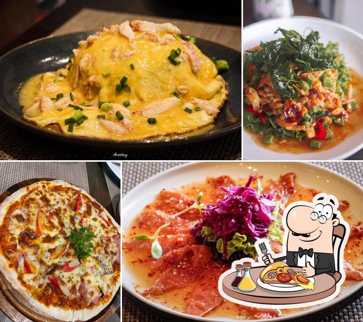 Try out pizza at Nakarin Cafe&Restaurant - ร้านอาหารนครินทร์