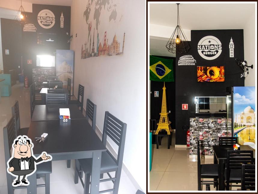 O interior do Nations Burger