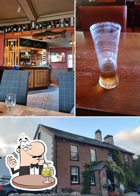 Las fotografías de bebida y exterior en Troutbeck Inn