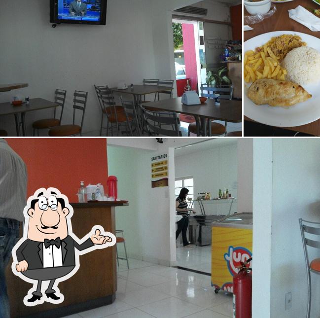 Esta é a foto apresentando interior e comida a Restaurante Molhin de Filé - Comida Tropeira