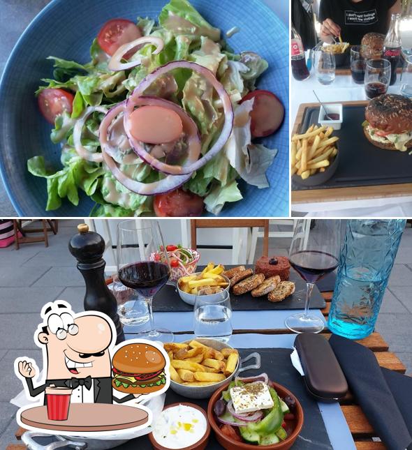 Prova un hamburger a Les Îles Restaurant Lounge Bar