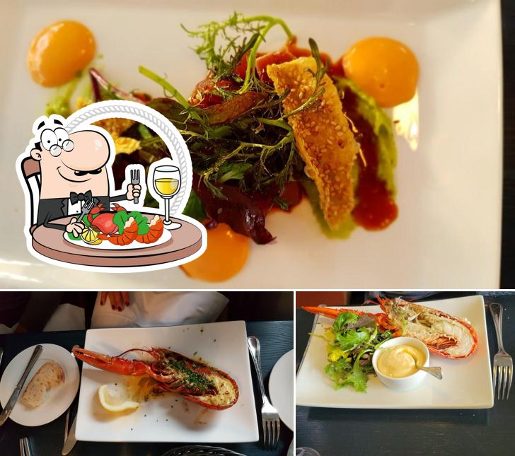 Попробуйте блюда с морепродуктами в "Solsiden Restaurant"