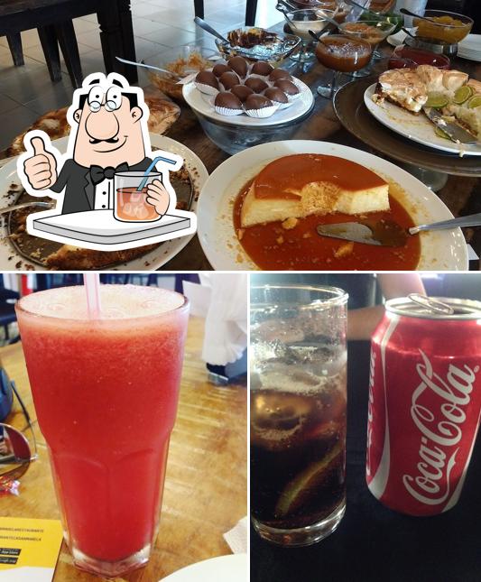 A imagem da bebida e comida a Restaurante Casa Amarela