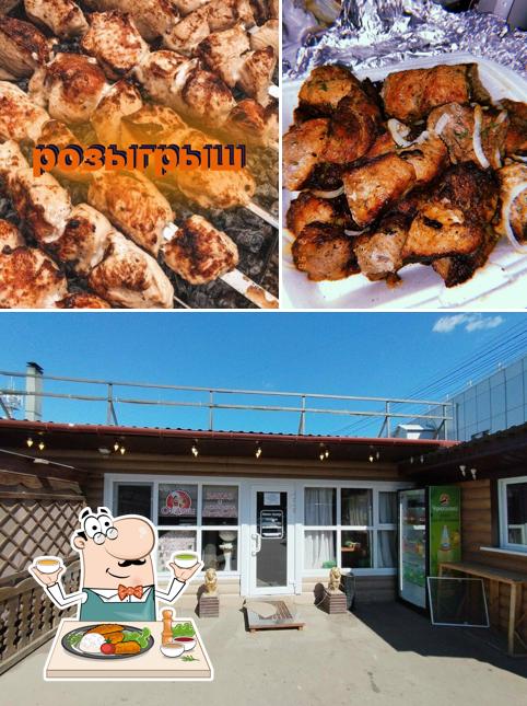 This is the picture depicting food and interior at От души!