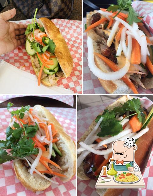 Plats à B's Banh Mi - Vietnamese Sandwich