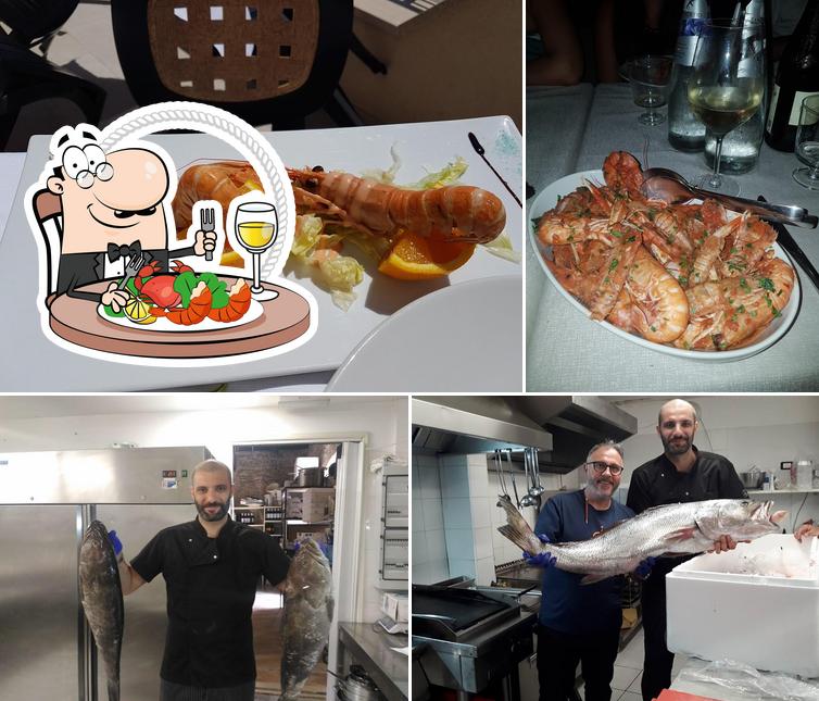 Ordina la cucina di mare a Retrò