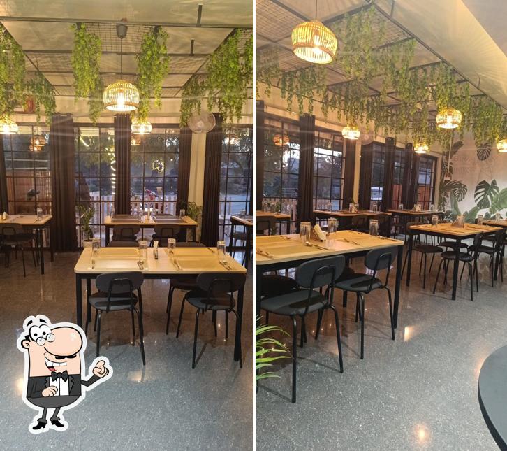 Check out how SomeWhere Cafe&Restaurant looks inside