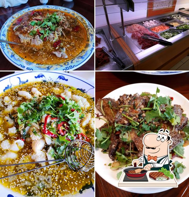 Get meat dishes at TianYi China-Büffet-Haus