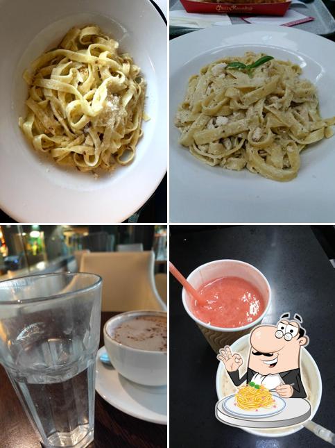 Spaghetti carbonara at Cafe Giardino