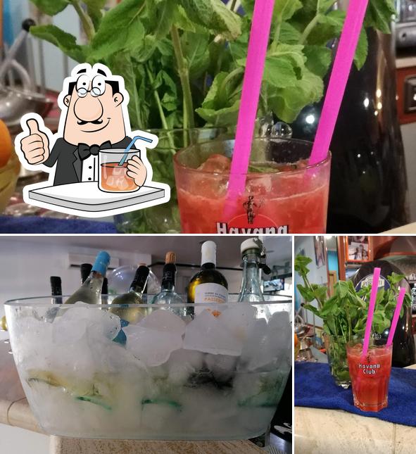 Prova un drink dal menu