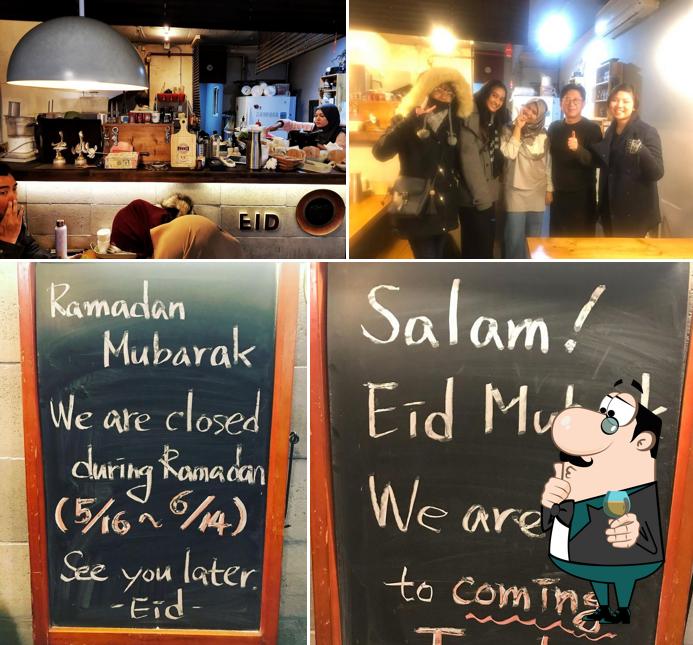 Estas son las imágenes donde puedes ver barra de bar y pizarra en EID Halal Korean Food (حلا)