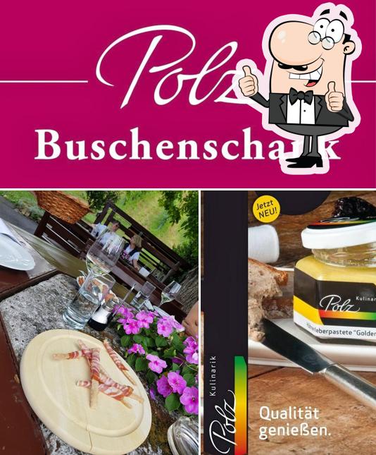 Voici une image de &Zeit: Die Buschenschank bei Polz