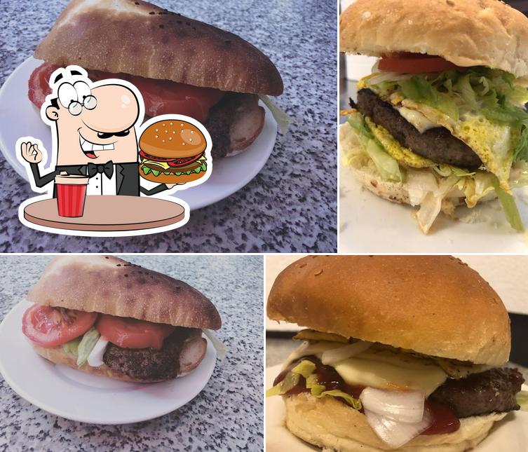 Prova un hamburger a Tuts Kebab Corner