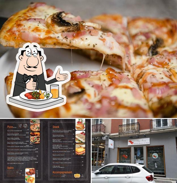 L’image de la nourriture et extérieur concernant Gaming Food Pizza