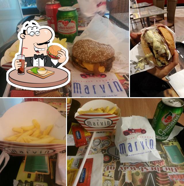 Hambúrguer em Marvin American Burguers