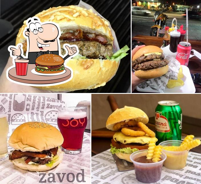 Peça um hambúrguer no Zavod Burger