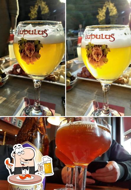 Vous pouvez prendre une pinte de bière blonde ou brune