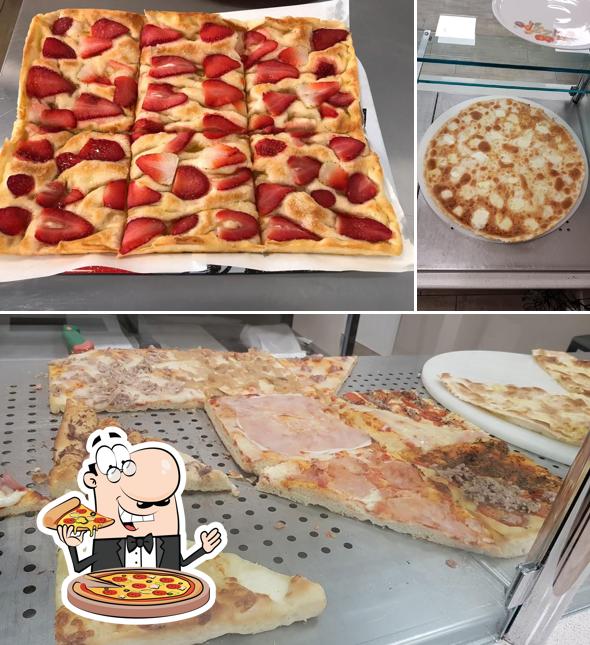 Scegli una pizza a Pizzeria & Focacceria San Nicolò