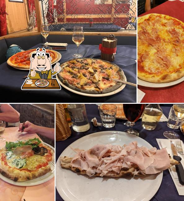 Scegli una pizza a Pizzeria Ristorante Monaco