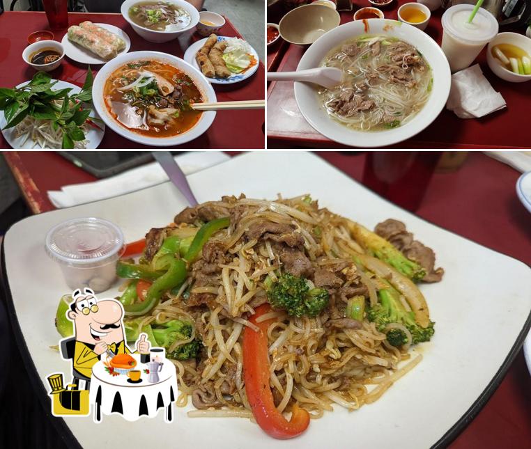 Plats à Pho Tien Thanh