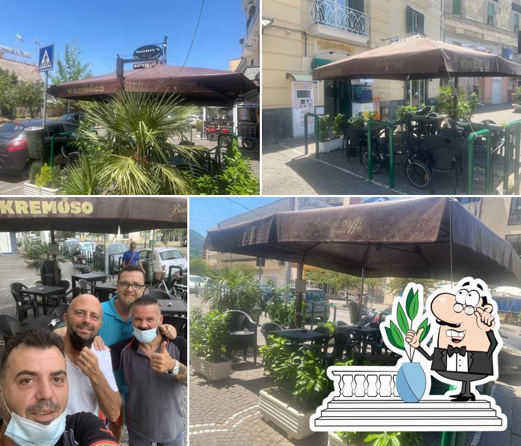 Gli esterni di IQOS RESELLER - Bertini Caffè Tabacchi, Castellammare di Stabia