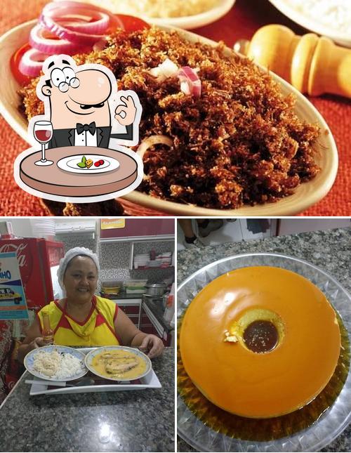 Comida em Lanchonete da Tia Neide