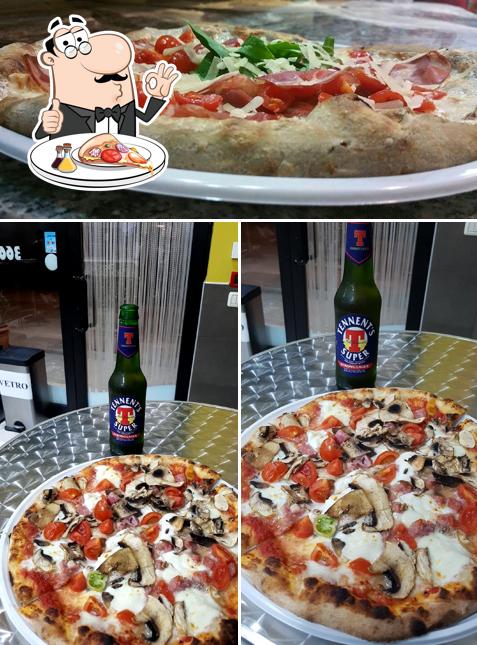 Scegli una pizza a Pizzeria Rosticceria Fuego (Bitonto)