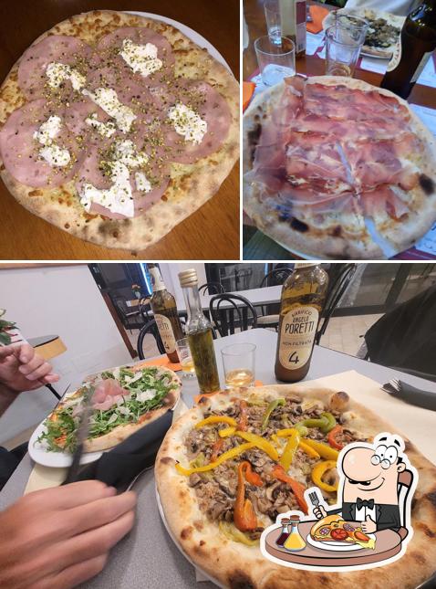 Scegli tra le svariate varianti di pizza