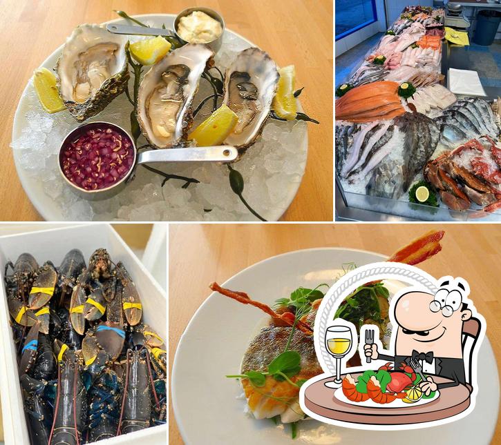 Попробуйте блюда с морепродуктами в "The Easy Fish Co."